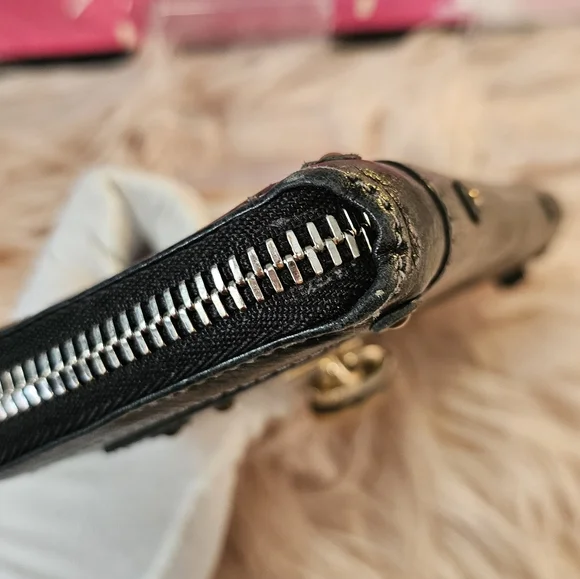 Chloe Paddington Leather Black Gold Full Zip Long Wallet W/ Working Padlock Key - Picture 6 of 16